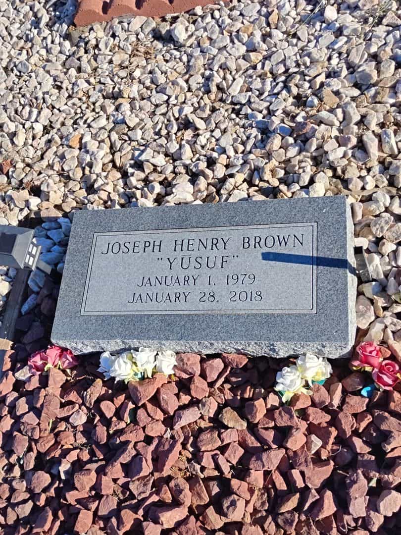 Joseph Henry "Yusuf" Brown's grave. Photo 1