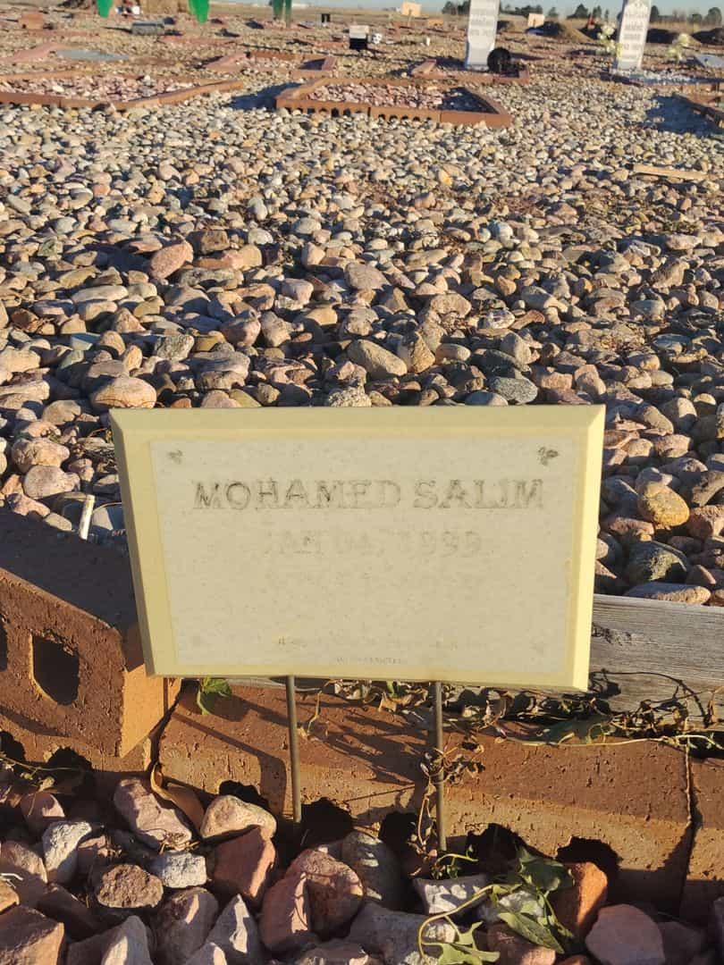 Mohamed Salim's grave. Photo 1