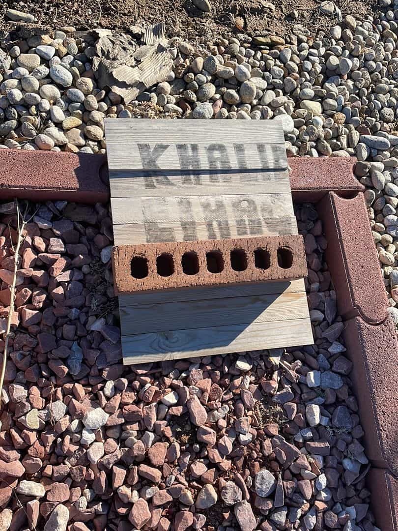 Khalid Eihag's grave. Photo 1