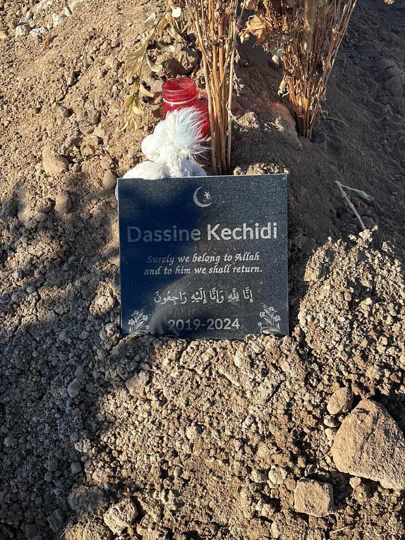 Dassine Kechidi's grave. Photo 1