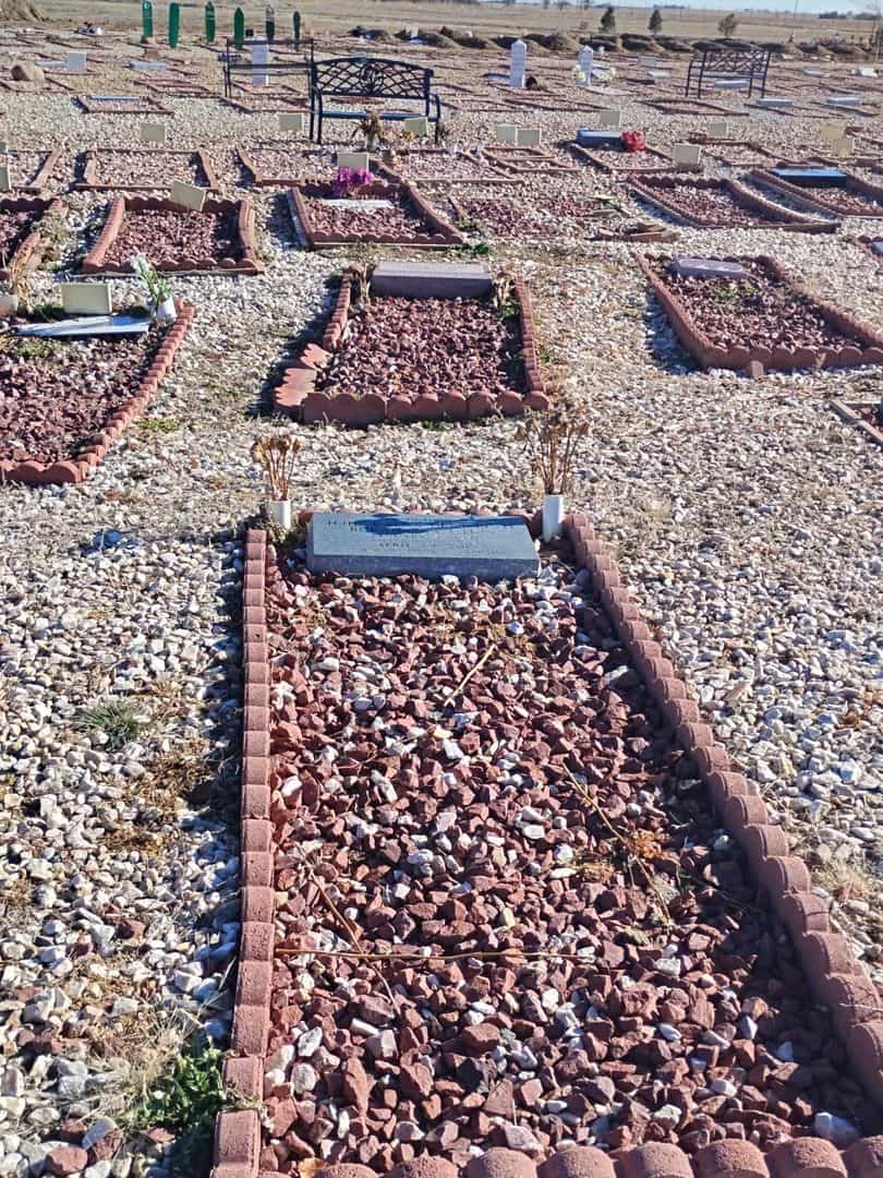 Ratna Dewi Binti Bukana Nasution's grave. Photo 2
