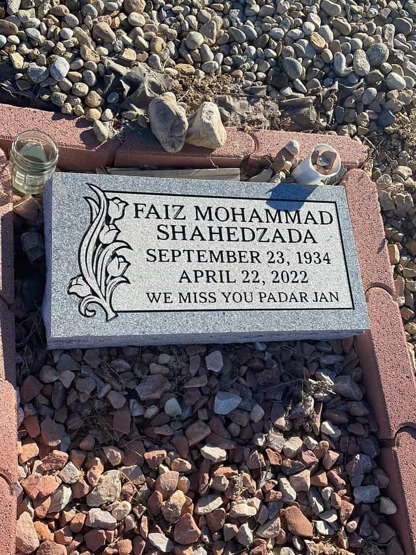 Faiz Mohammad Shahedzada's grave. Photo 1