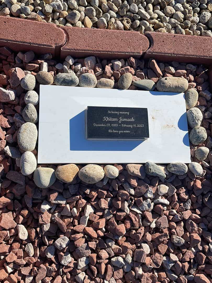 Khitam Jumaah's grave. Photo 1