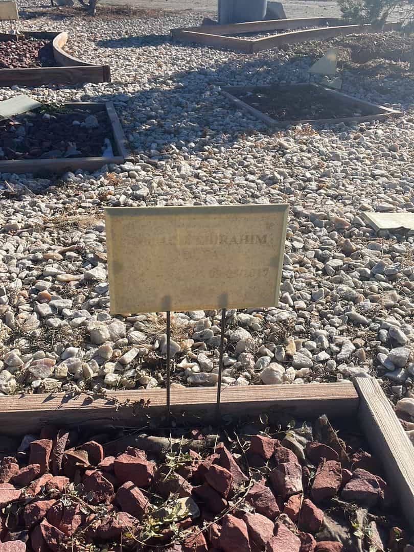 Allah Ebirahim Dufa's grave. Photo 1