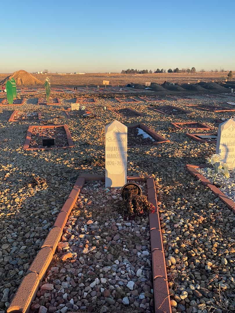 Mujedin Madzide's grave. Photo 2