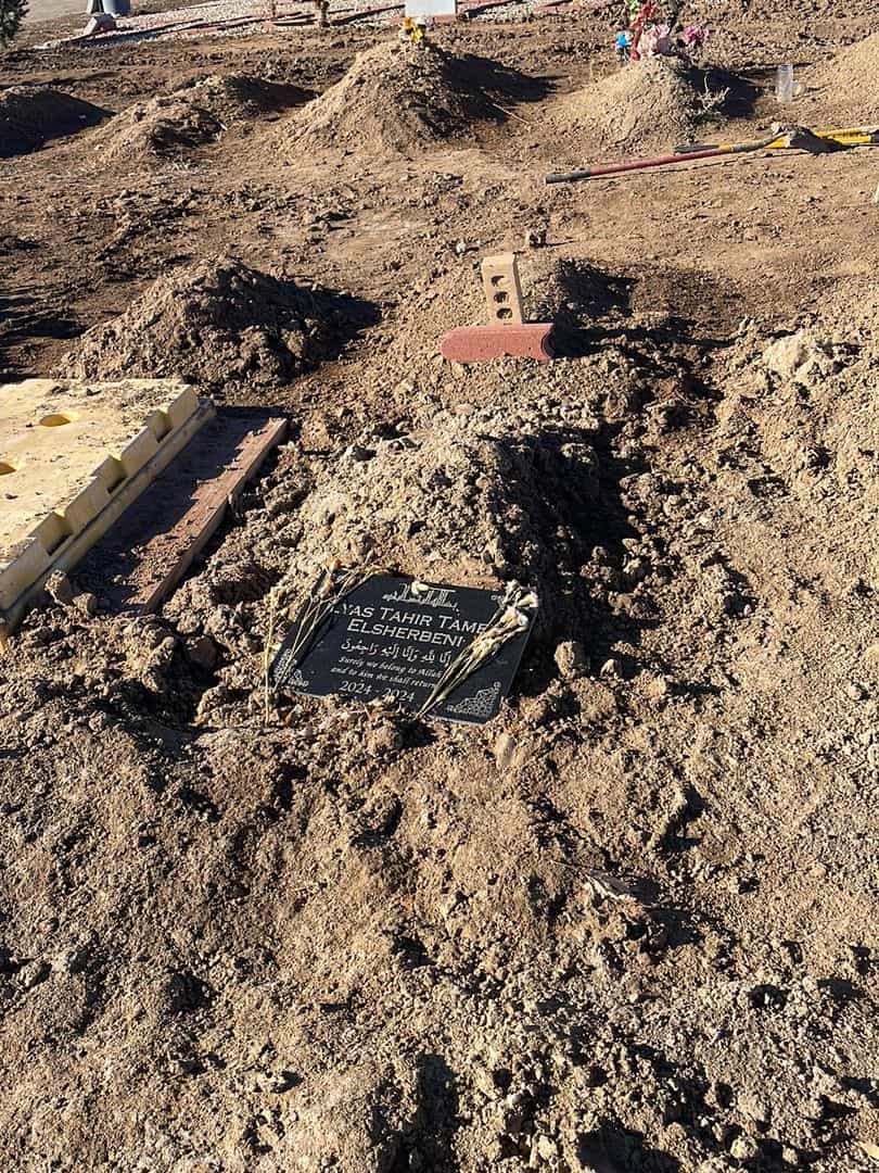 Ilyas Tahir Elsherbeni's grave. Photo 2