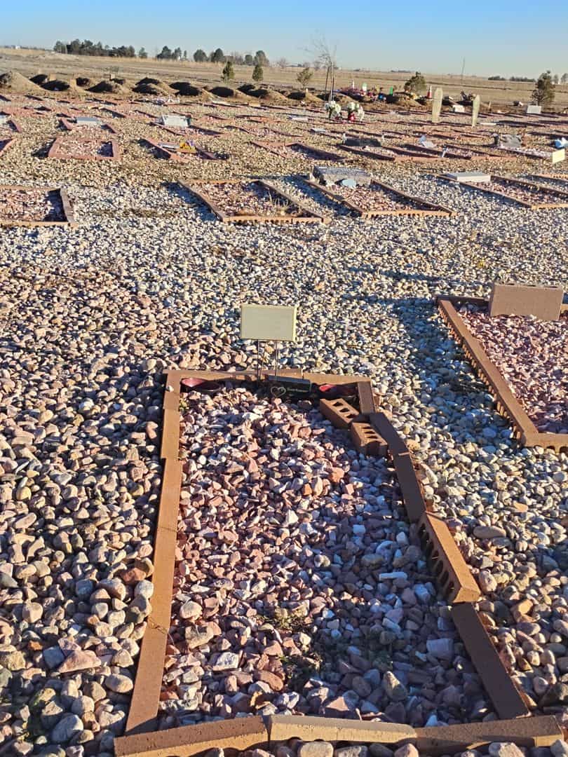 Tounal Bounouar's grave. Photo 2