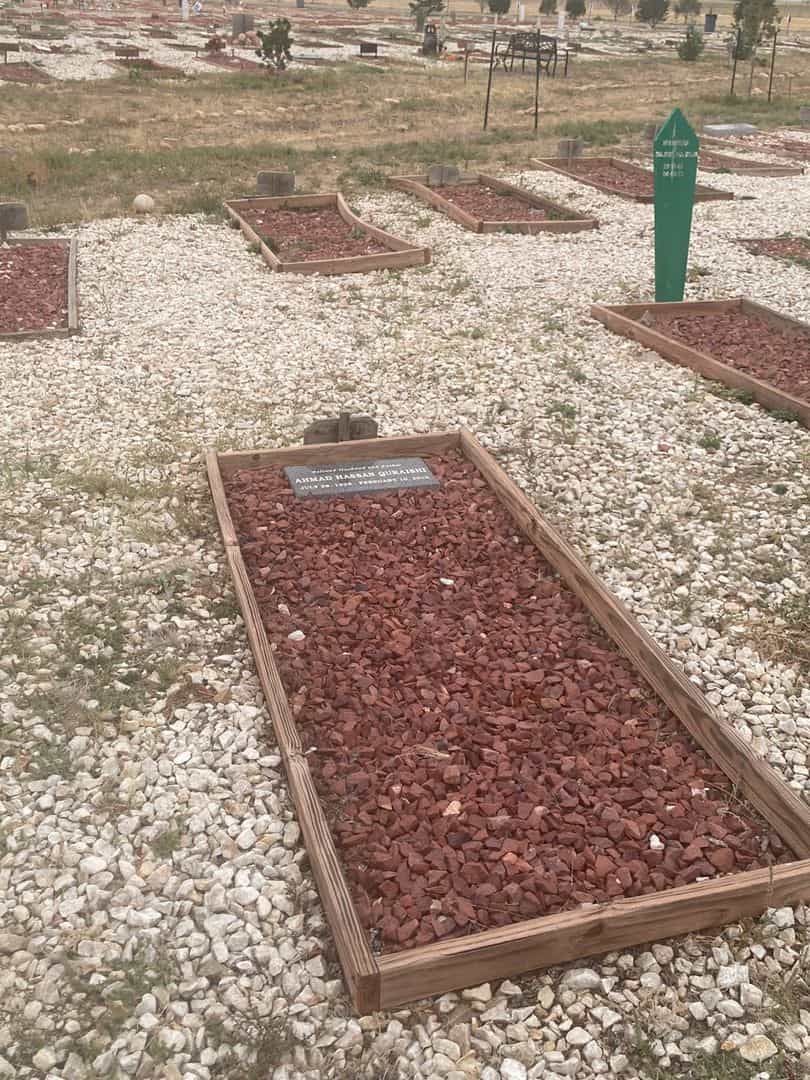Ahmad Hassan Quraishi's grave. Photo 2