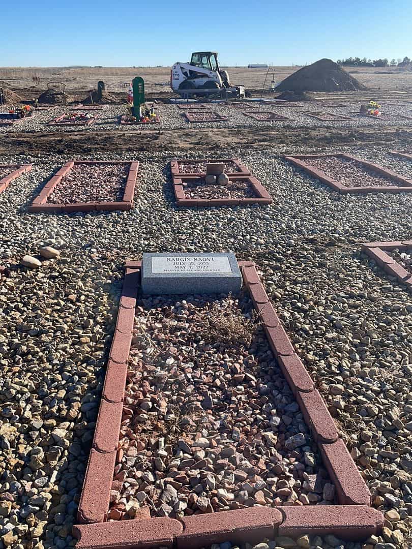 Nargis Naqvi's grave. Photo 2