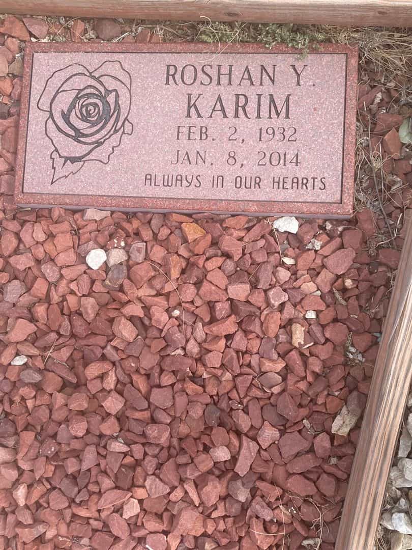 Roshan Y. Karim's grave. Photo 1