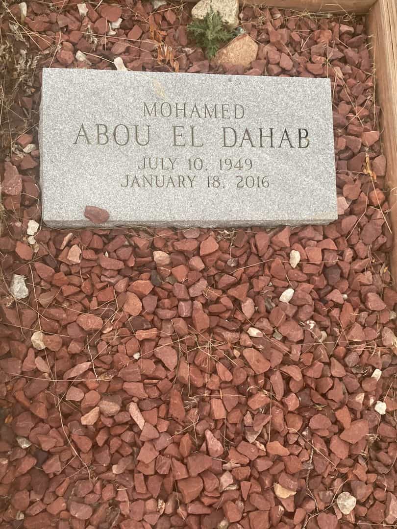Abou El Dahab's grave. Photo 1