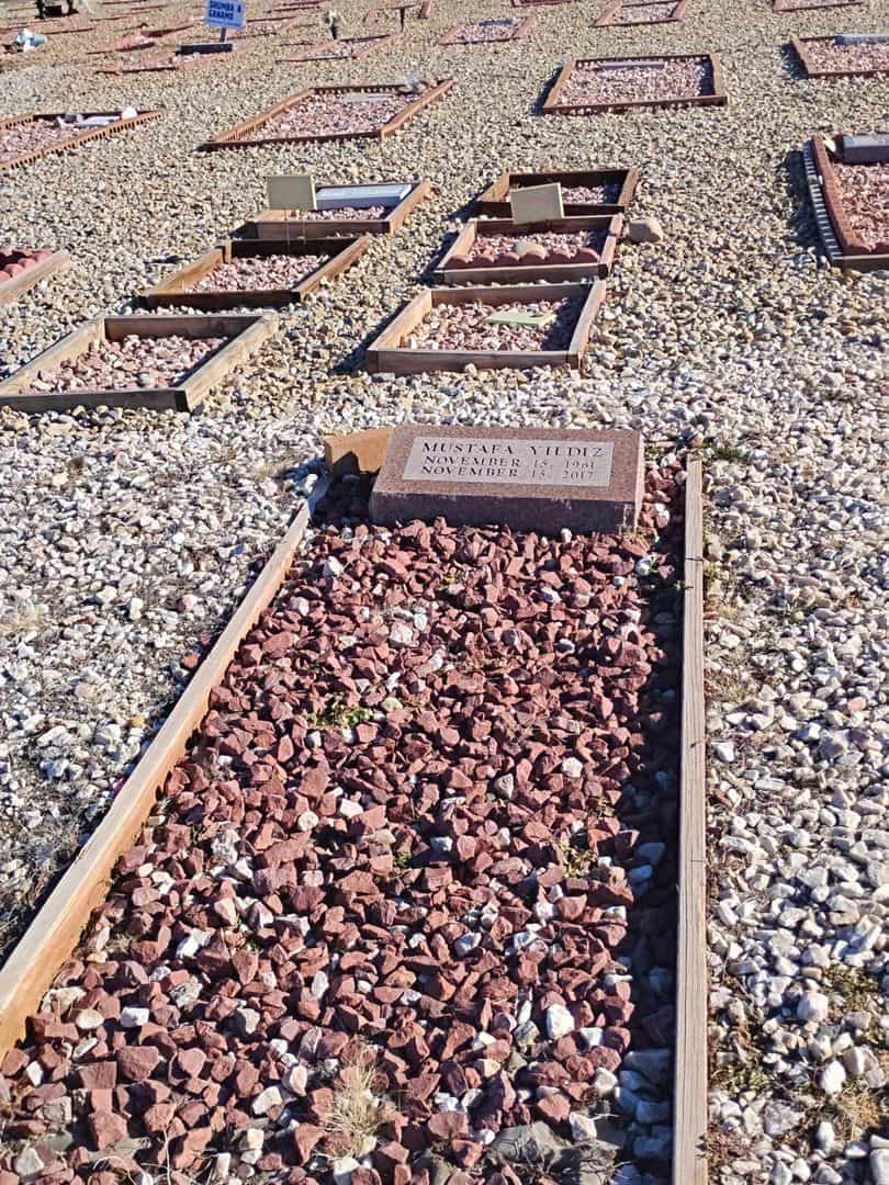 Mustafa Yildiz's grave. Photo 2
