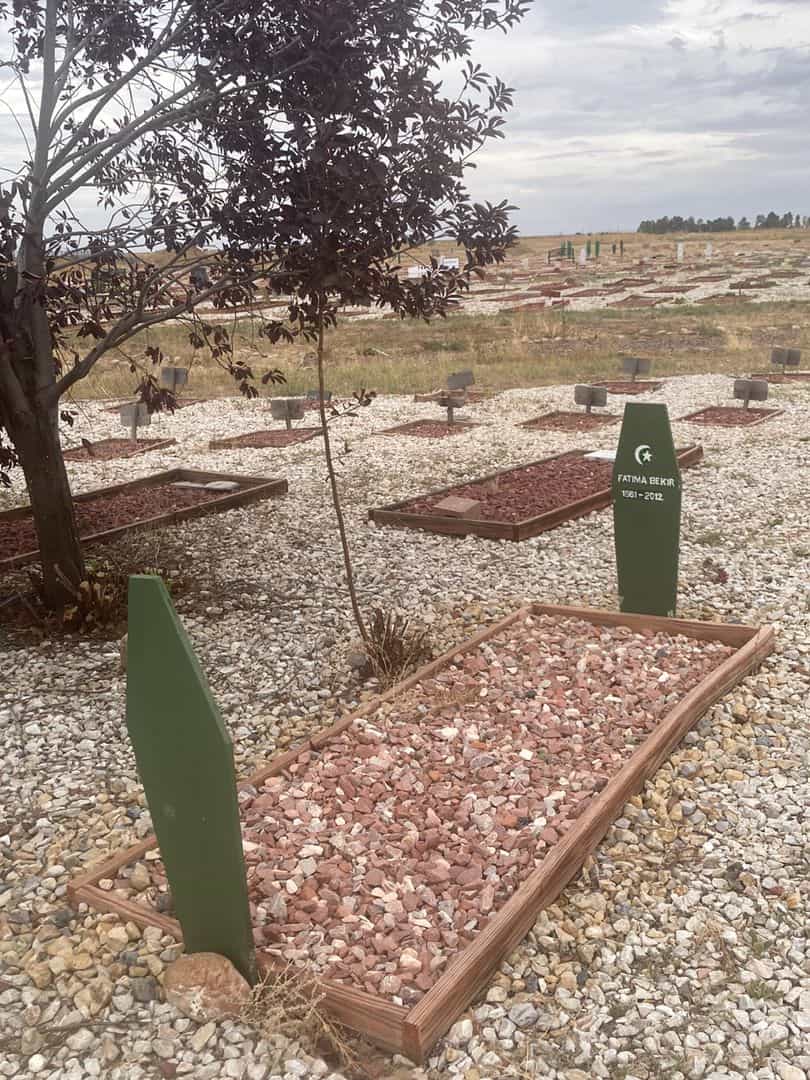Fatima Bekir's grave. Photo 2