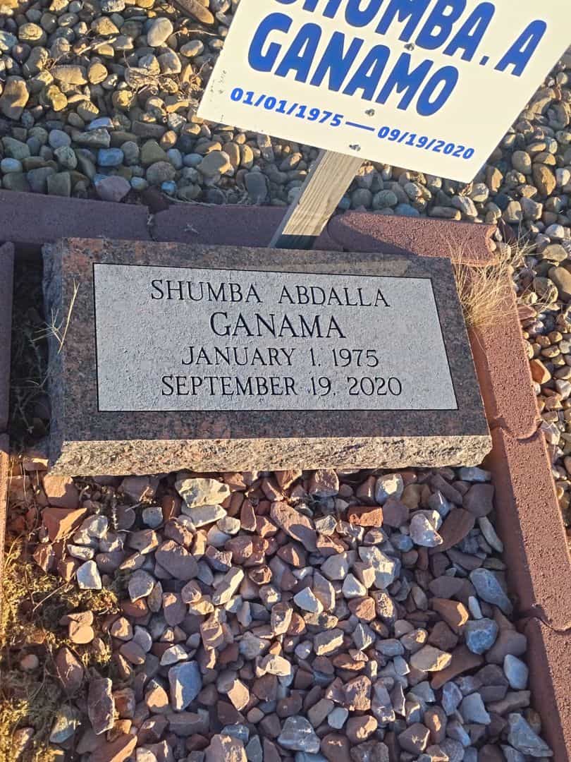Shumba Abdalla Ganama's grave. Photo 1
