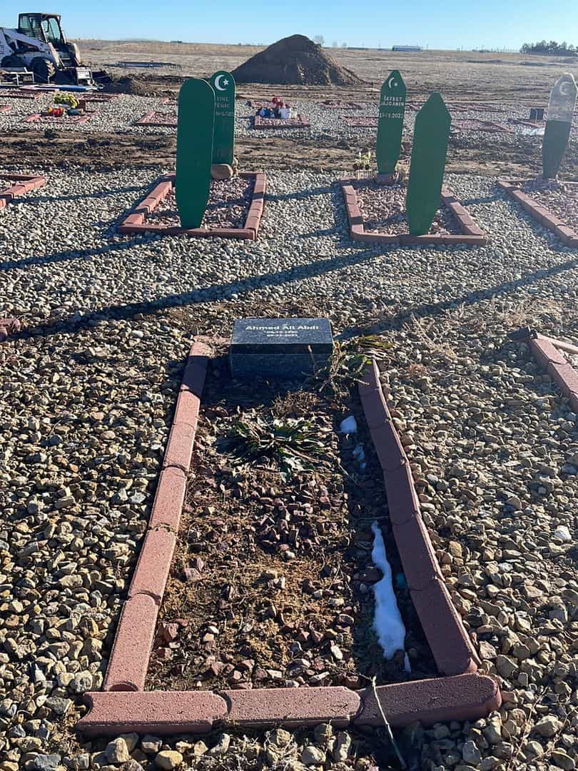 Ahmed Ali Abdi's grave. Photo 2