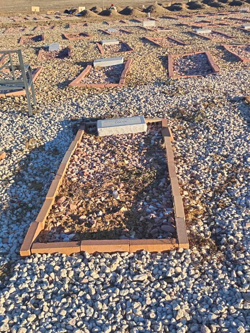 Mohamed A \ Karin Omar's grave. Photo 2