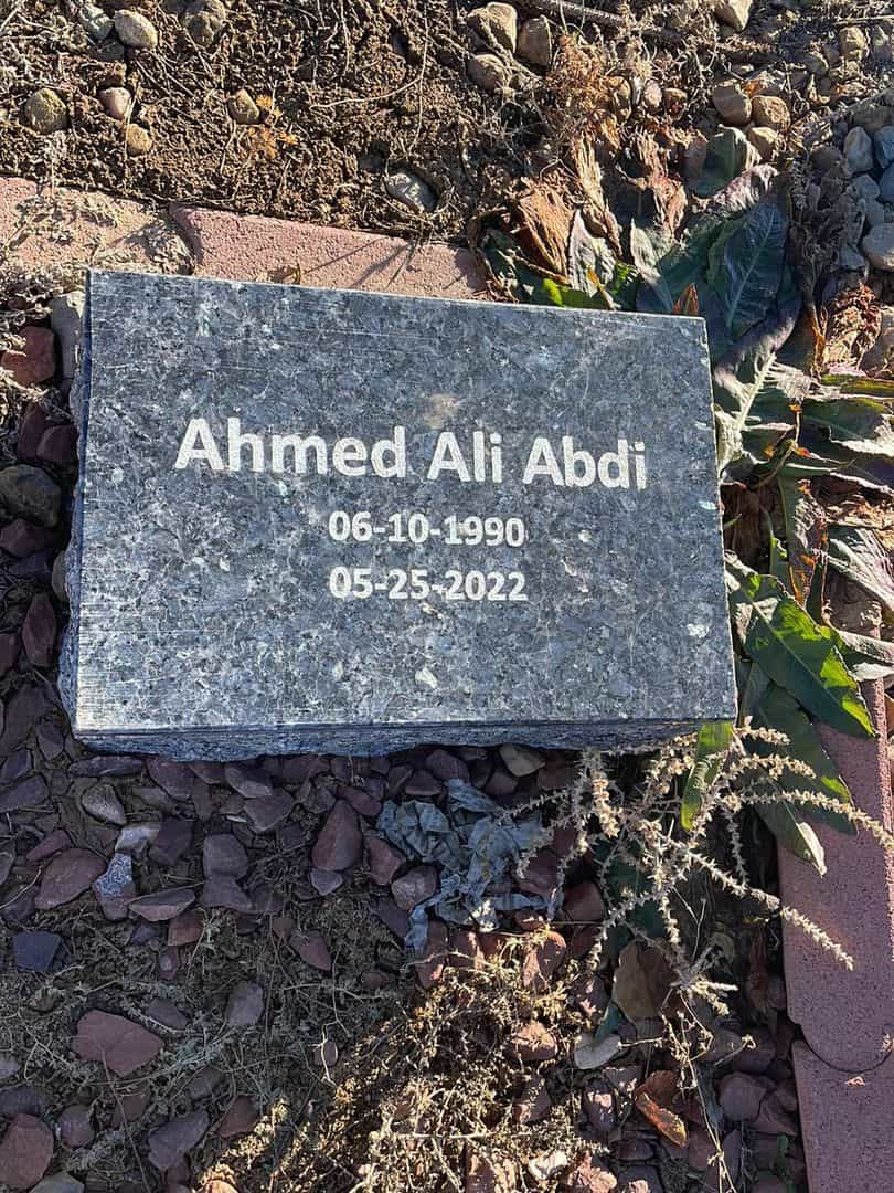 Ahmed Ali Abdi's grave. Photo 1